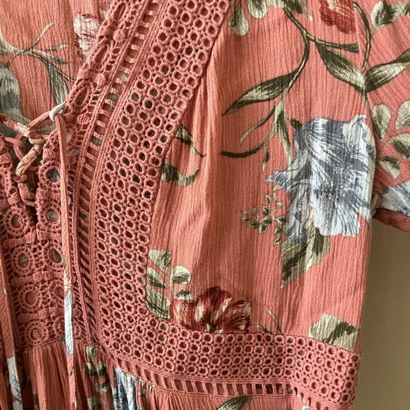 Torrid Floral Print Crinkle Gauze Lace-Up Babydoll Top - Size 00 / 10 - Picture 3 of 6